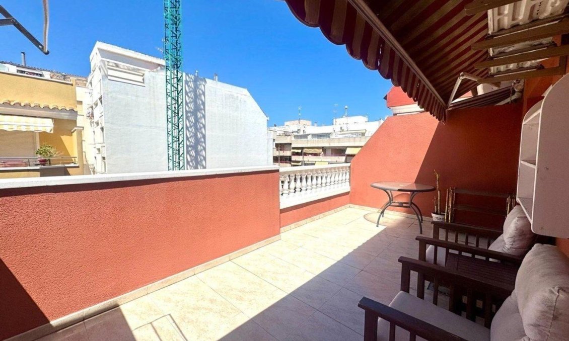 Segunda mano - Ático -
Torrevieja