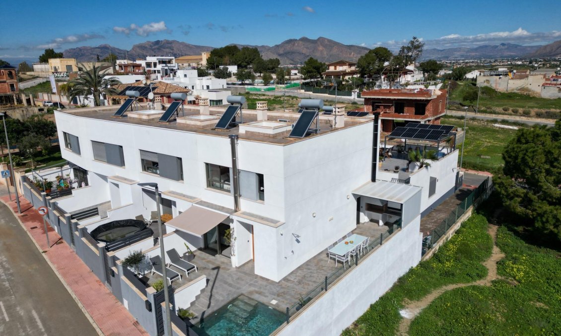 Segunda mano - Semi Detached -
Bigastro - Comunidad Valenciana