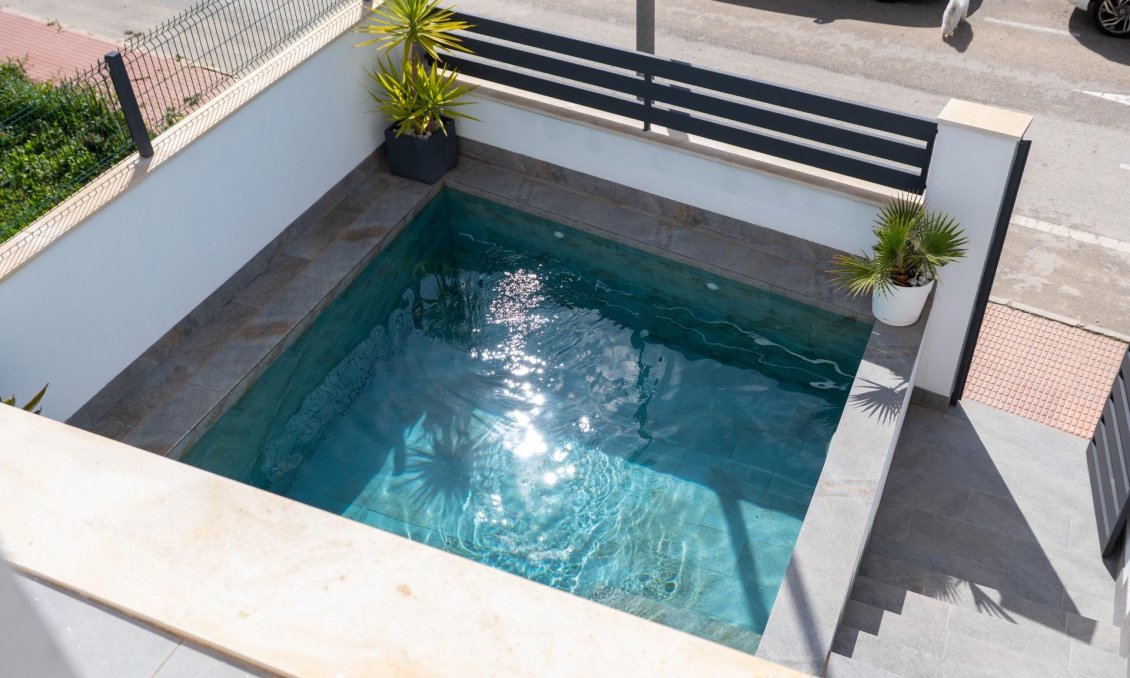 Segunda mano - Semi Detached -
Bigastro - Comunidad Valenciana
