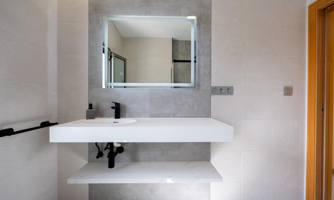 Segunda mano - Semi Detached -
Bigastro - Comunidad Valenciana