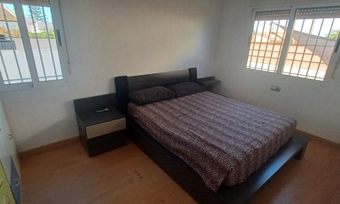 Segunda mano - Villa -
Torrevieja - Costa Blanca
