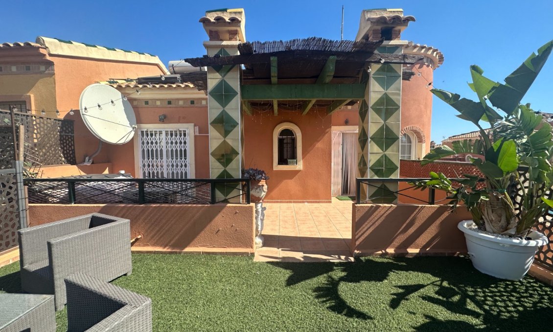 Segunda mano - Villa -
Orihuela - Inland