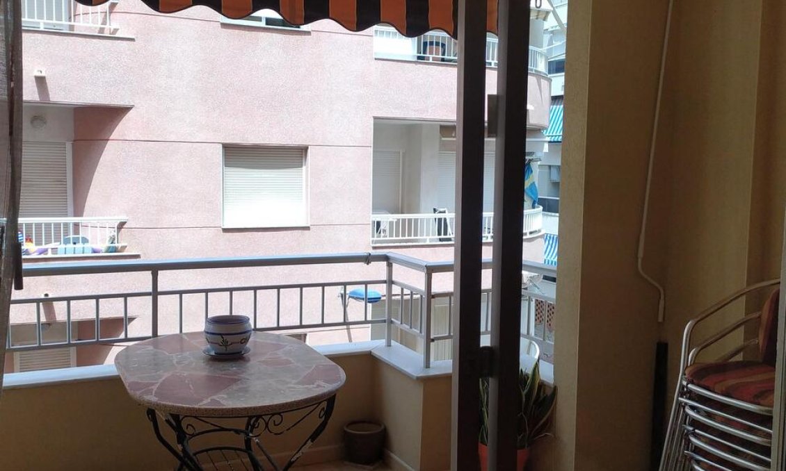Segunda mano - Apartamento -
Torrevieja - Los Locos