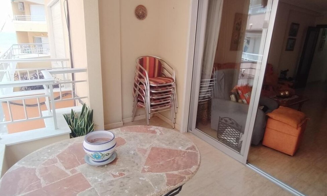 Segunda mano - Apartamento -
Torrevieja - Los Locos