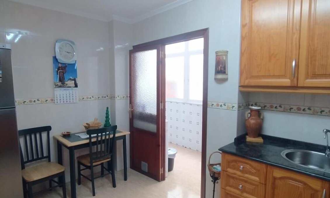Segunda mano - Apartamento -
Torrevieja - Los Locos