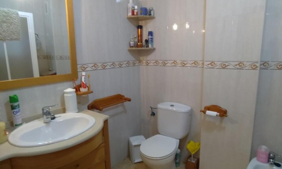 Segunda mano - Apartamento -
Torrevieja - Los Locos