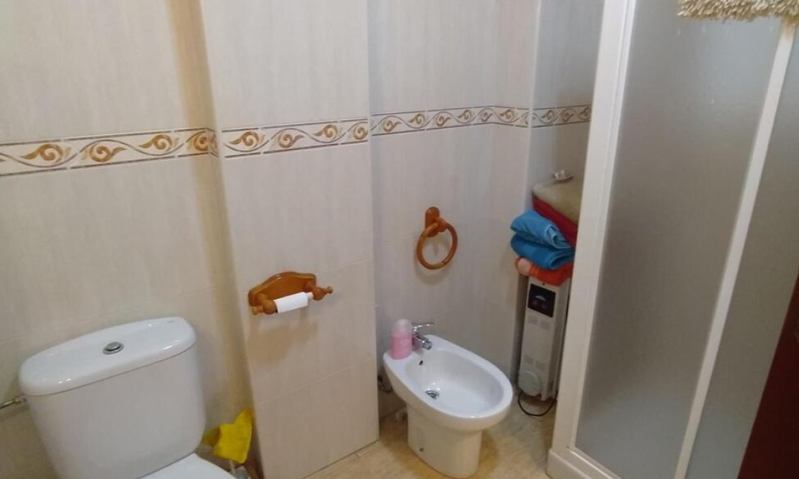 Segunda mano - Apartamento -
Torrevieja - Los Locos