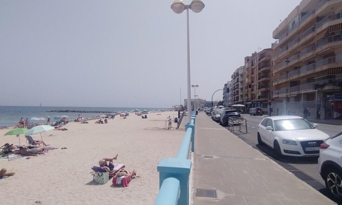 Segunda mano - Apartamento -
Torrevieja - Los Locos