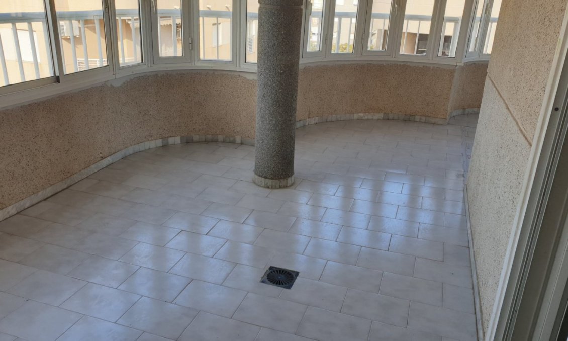 Segunda mano - Ático -
Torrevieja - Centro