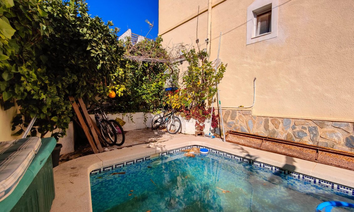 Wiederverkauf - Semi Detached -
San Miguel de Salinas - Inland
