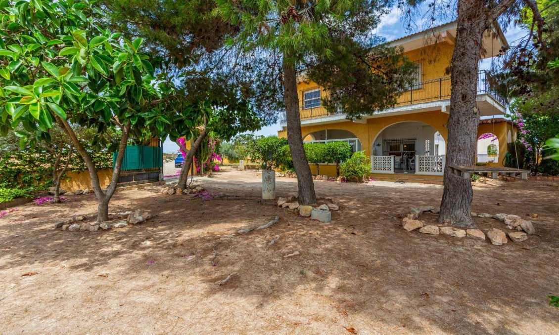 Segunda mano - Villa -
Los Montesinos - Costa Blanca