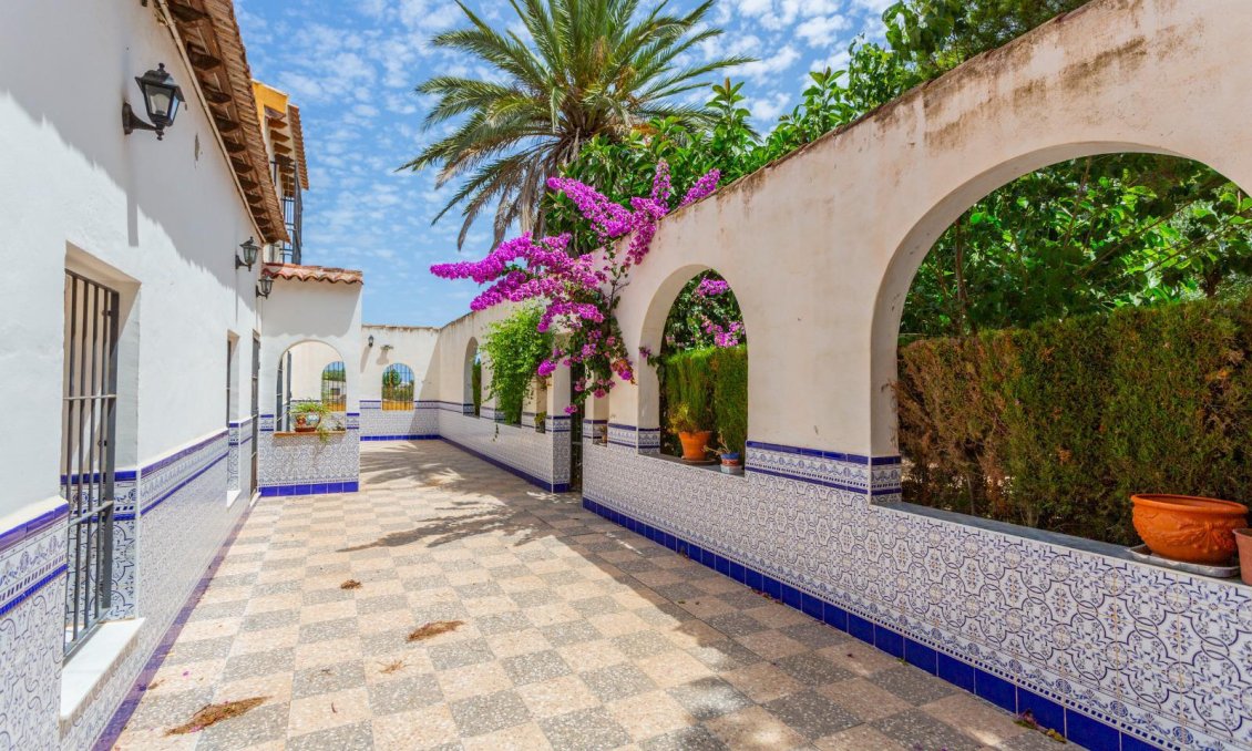 Segunda mano - Villa -
Los Montesinos - Costa Blanca