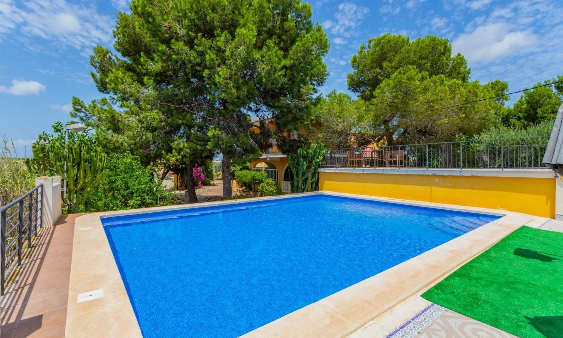 Segunda mano - Villa -
Los Montesinos - Costa Blanca