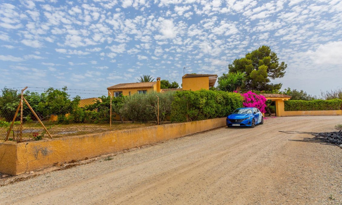 Segunda mano - Villa -
Los Montesinos - Costa Blanca