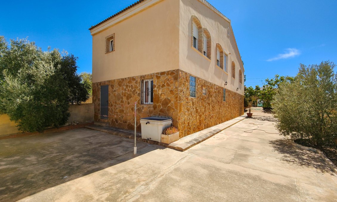 Segunda mano - Villa -
Torrevieja - Costa Blanca