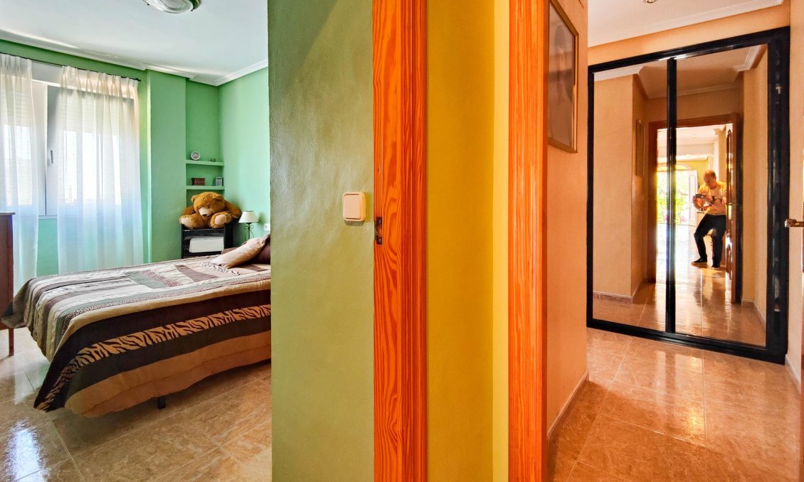Segunda mano - Villa -
Torrevieja - Costa Blanca