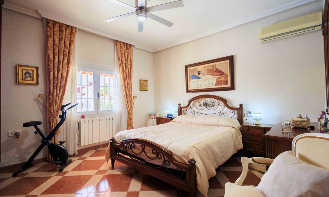 Segunda mano - Semi Detached -
Orihuela Costa - Costa Blanca