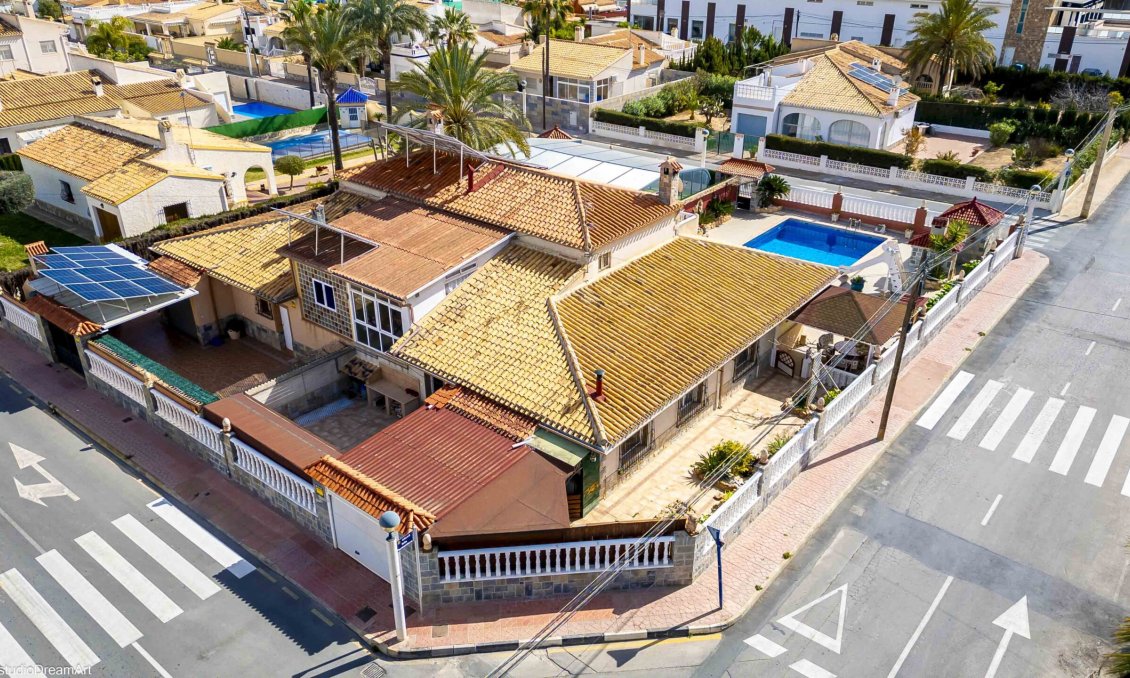 Segunda mano - Semi Detached -
Orihuela Costa - Costa Blanca