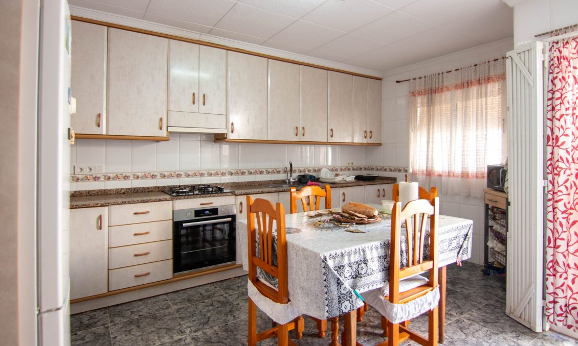 Segunda mano - Bungalow -
Torrevieja - Costa Blanca