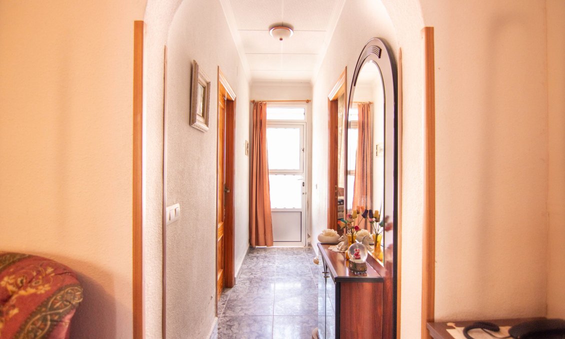 Segunda mano - Bungalow -
Torrevieja - Costa Blanca