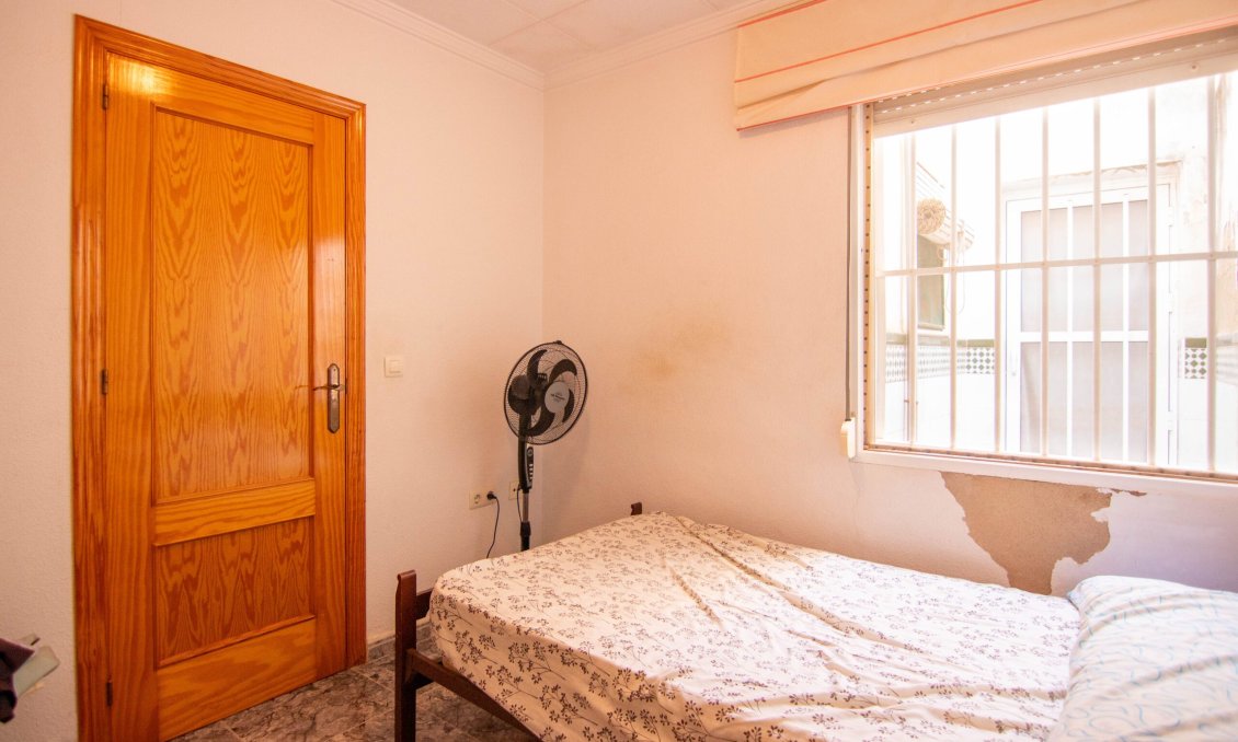 Segunda mano - Bungalow -
Torrevieja - Costa Blanca