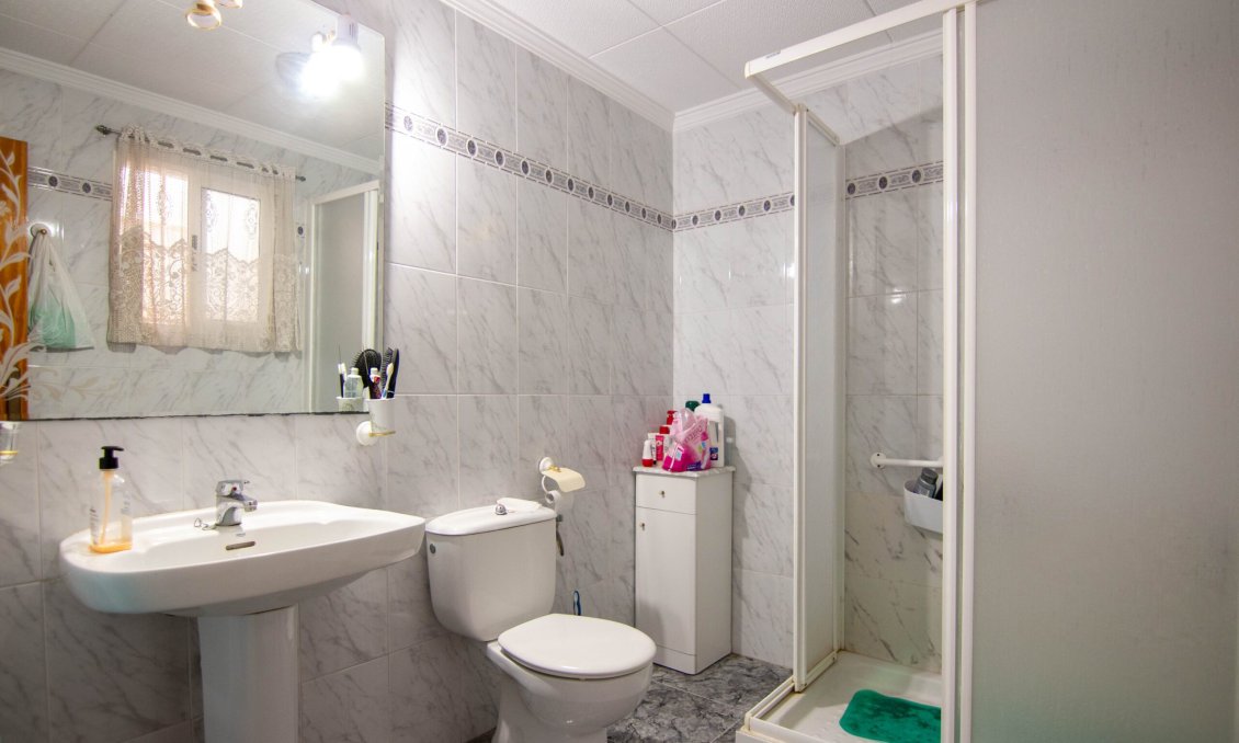 Segunda mano - Bungalow -
Torrevieja - Costa Blanca