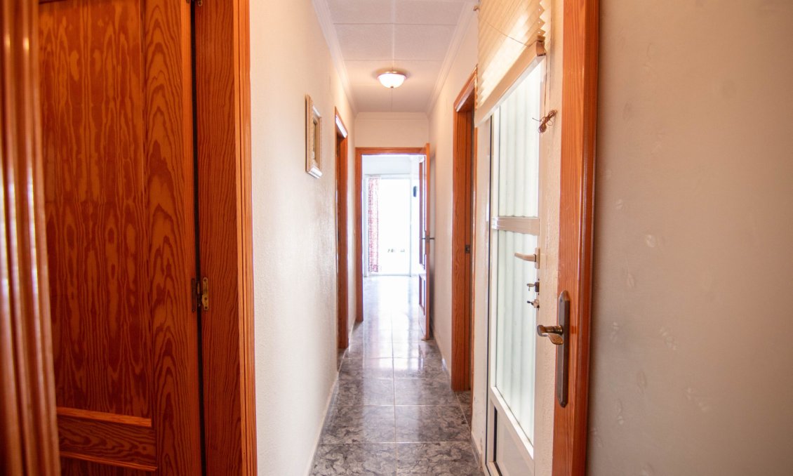 Segunda mano - Bungalow -
Torrevieja - Costa Blanca