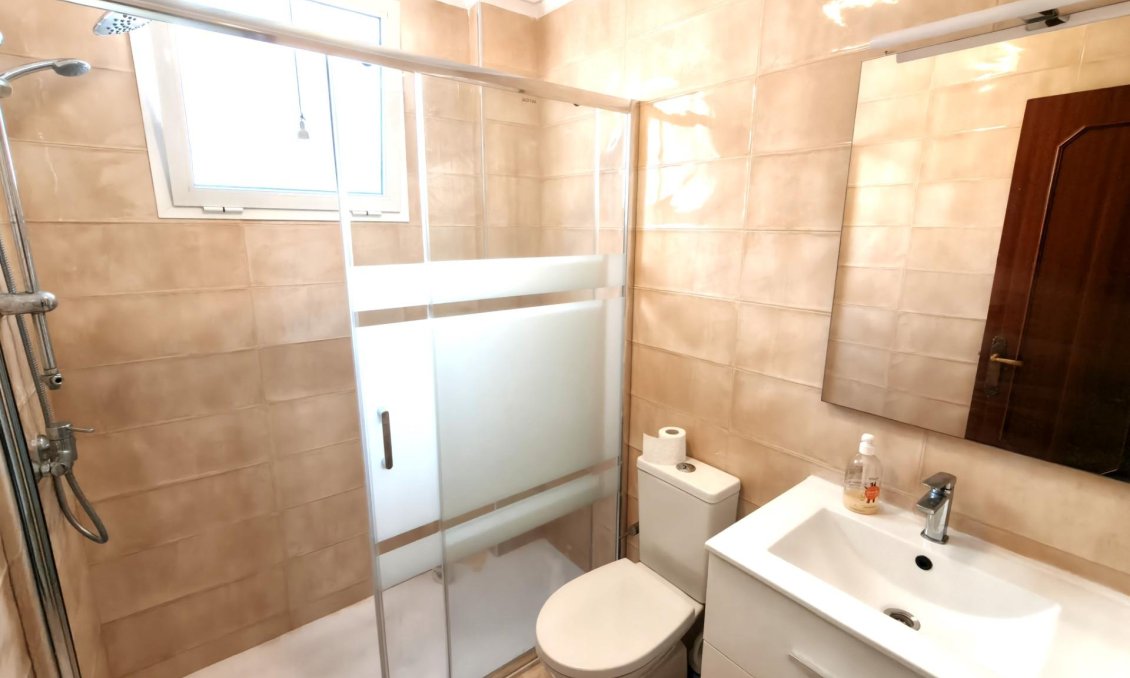 Segunda mano - Apartamento -
Torrevieja - Centro