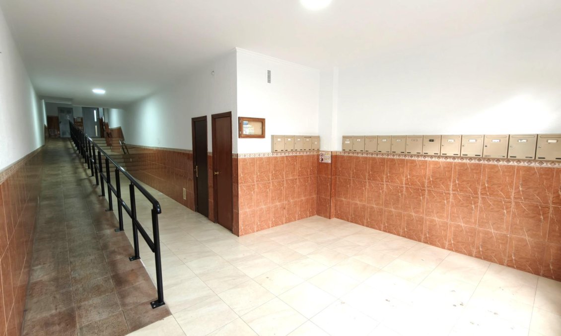 Segunda mano - Apartamento -
Torrevieja - Centro