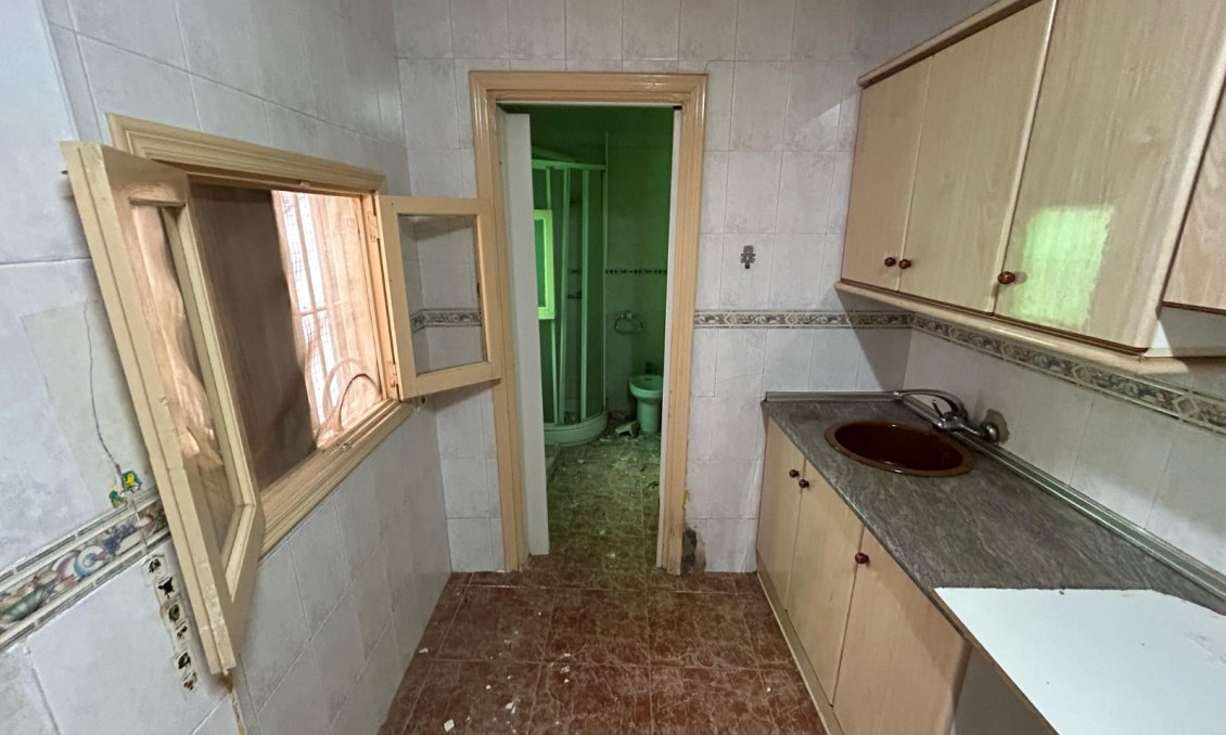 Wiederverkauf - Villa -
Torrevieja - Costa Blanca