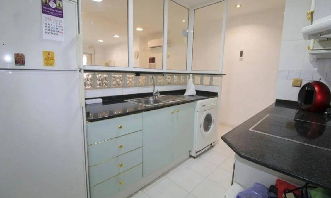 Segunda mano - Apartamento -
Torrevieja - Estacion De Autobuses