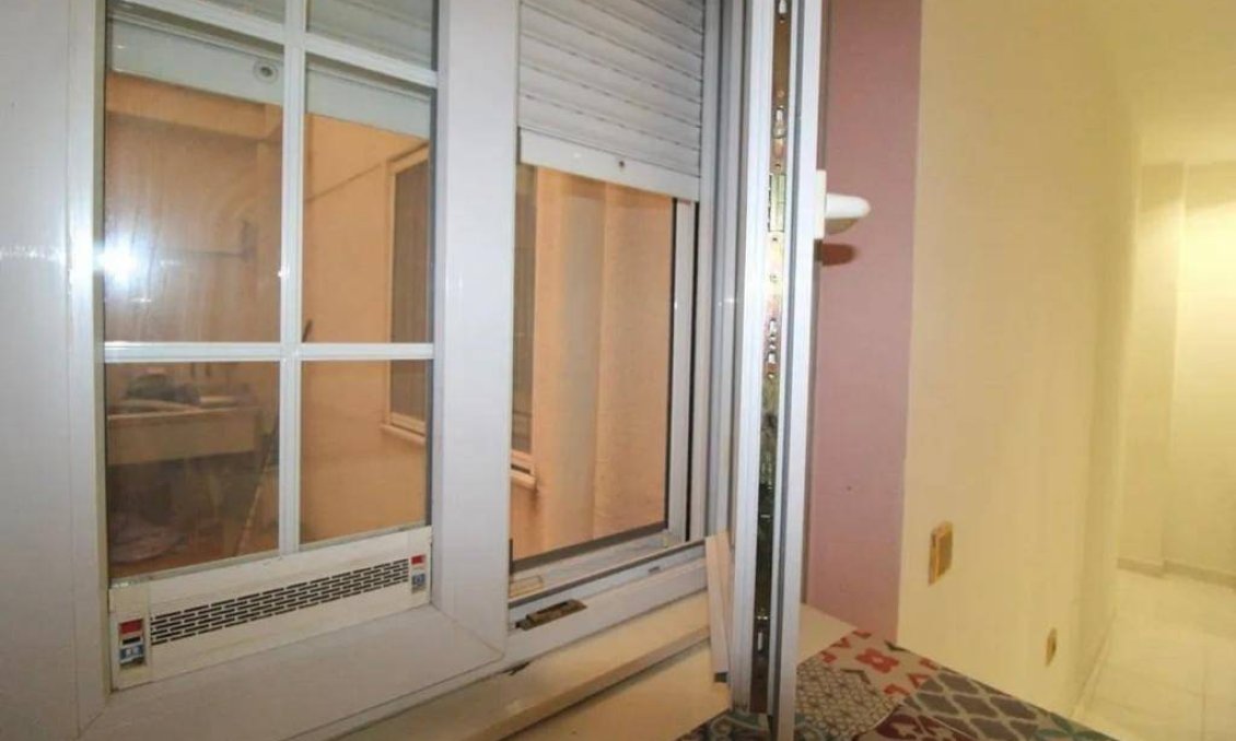 Segunda mano - Apartamento -
Torrevieja - Estacion De Autobuses