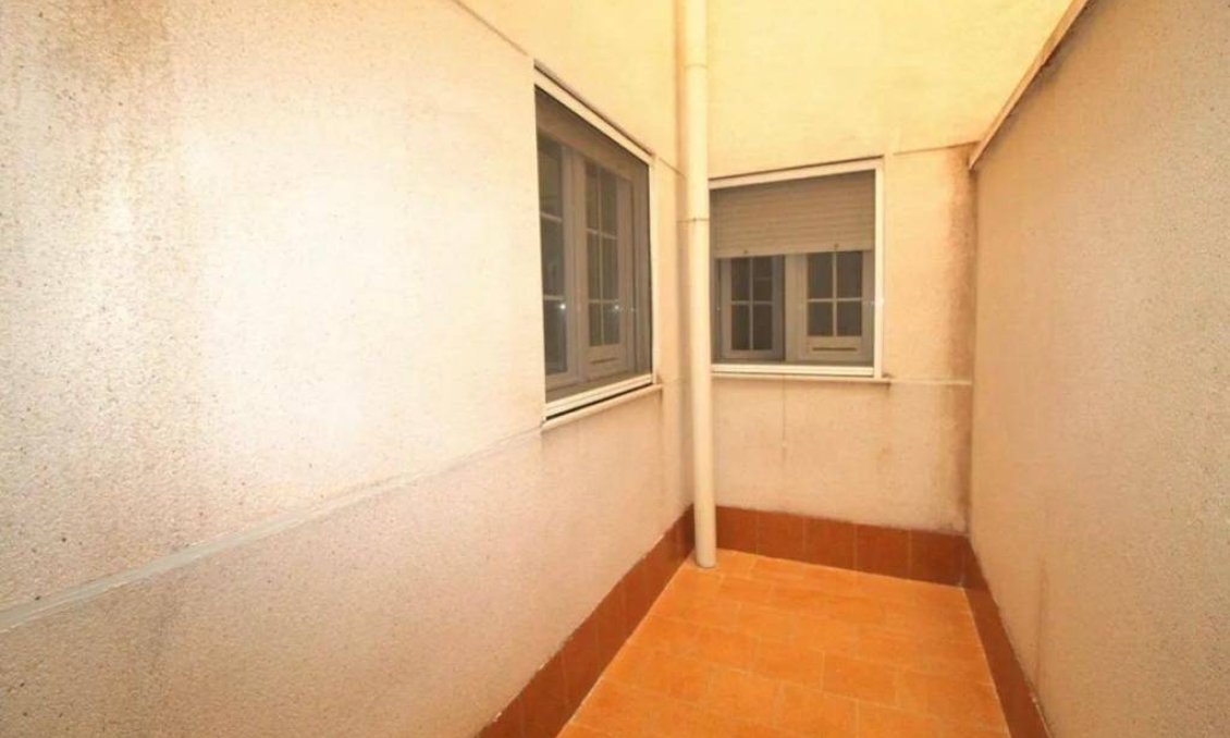 Segunda mano - Apartamento -
Torrevieja - Estacion De Autobuses