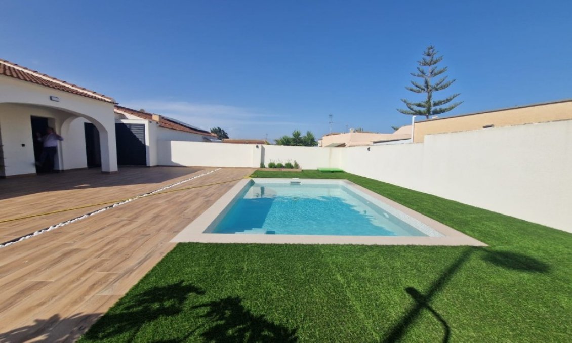 Wiederverkauf - Villa -
Los Balcones - Costa Blanca