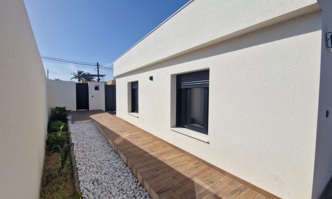 Wiederverkauf - Villa -
Los Balcones - Costa Blanca