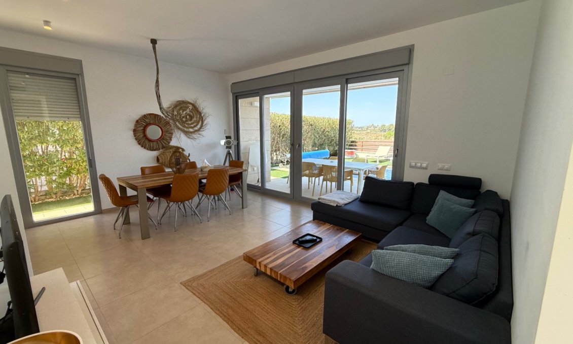 Segunda mano - Villa -
Orihuela - Inland