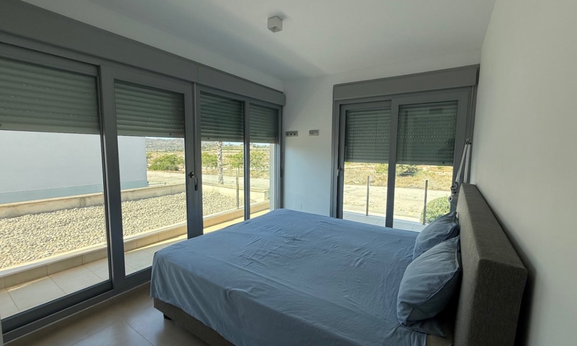 Segunda mano - Villa -
Orihuela - Inland