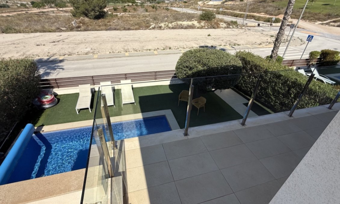 Segunda mano - Villa -
Orihuela - Inland