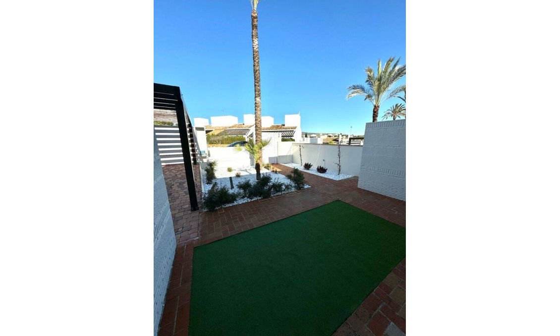 Segunda mano - Villa -
Peraleja Golf - Inland