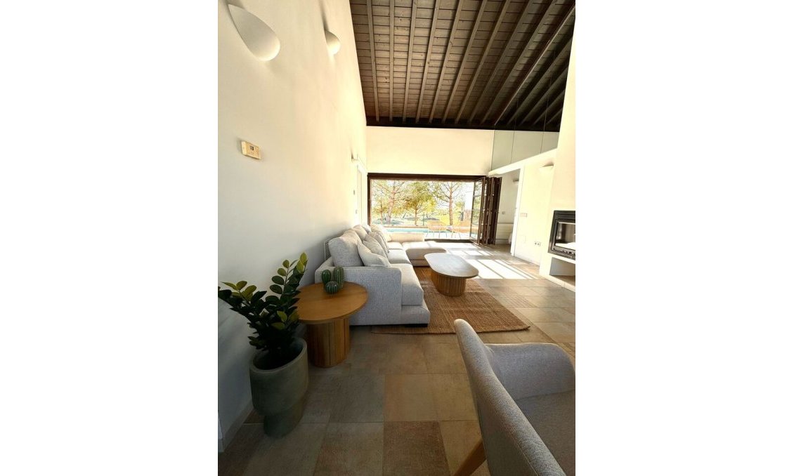 Segunda mano - Villa -
Peraleja Golf - Inland