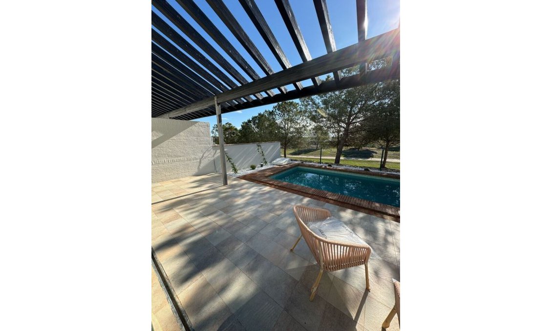 Segunda mano - Villa -
Peraleja Golf - Inland