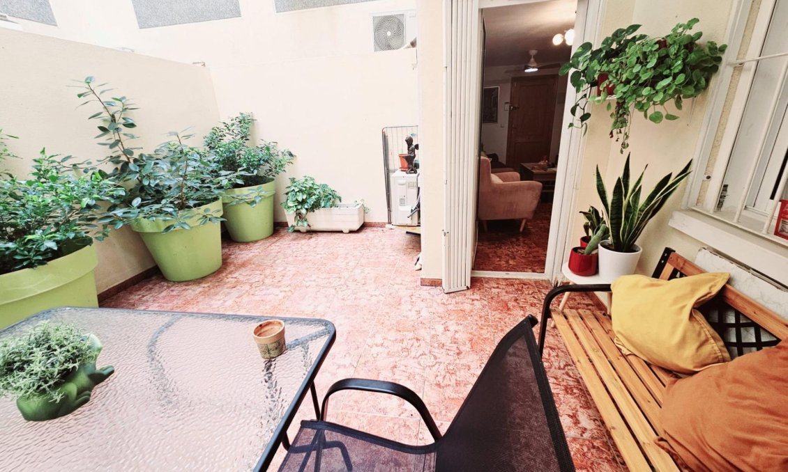 Segunda mano - Apartamento -
Torrevieja - Estacion De Autobuses