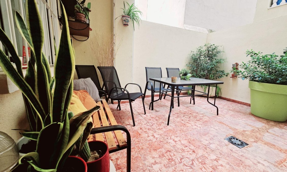 Segunda mano - Apartamento -
Torrevieja - Estacion De Autobuses