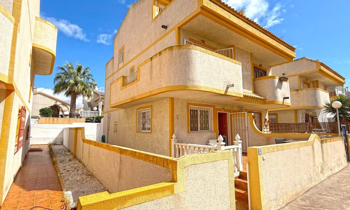 Segunda mano - Town House -
Orihuela Costa - Costa Blanca