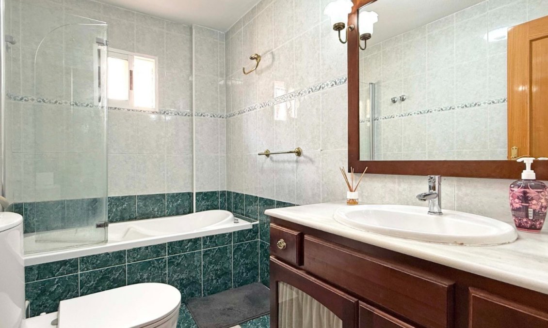 Segunda mano - Town House -
Orihuela Costa - Costa Blanca