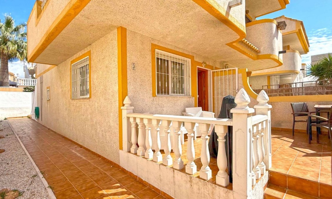 Segunda mano - Town House -
Orihuela Costa - Costa Blanca