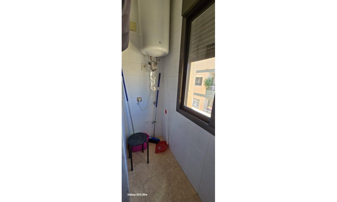 Wiederverkauf - Wohnung -
Torrevieja