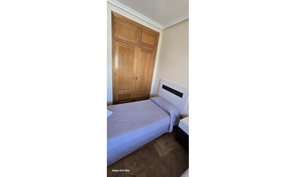Wiederverkauf - Wohnung -
Torrevieja