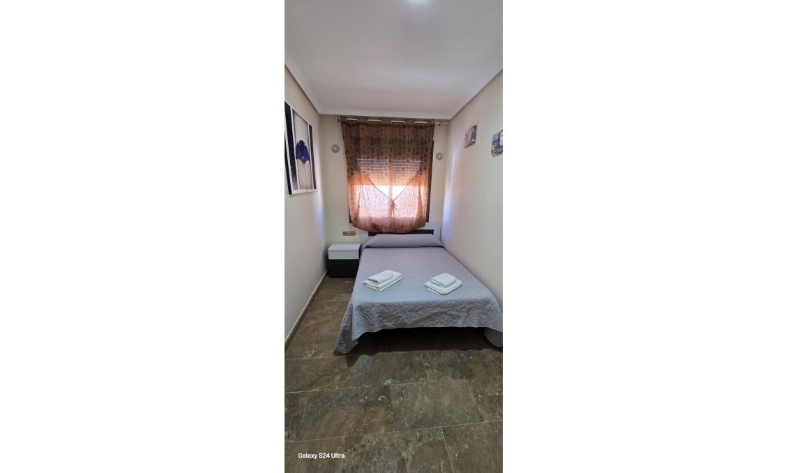 Wiederverkauf - Wohnung -
Torrevieja