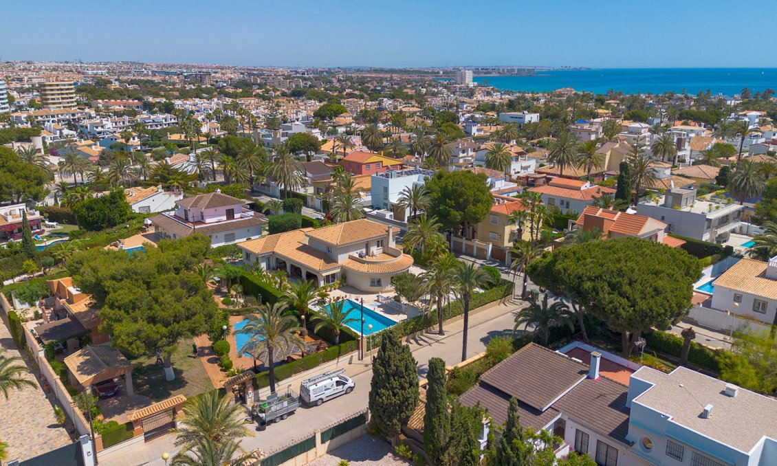 Segunda mano - Villa -
Orihuela Costa - Costa Blanca